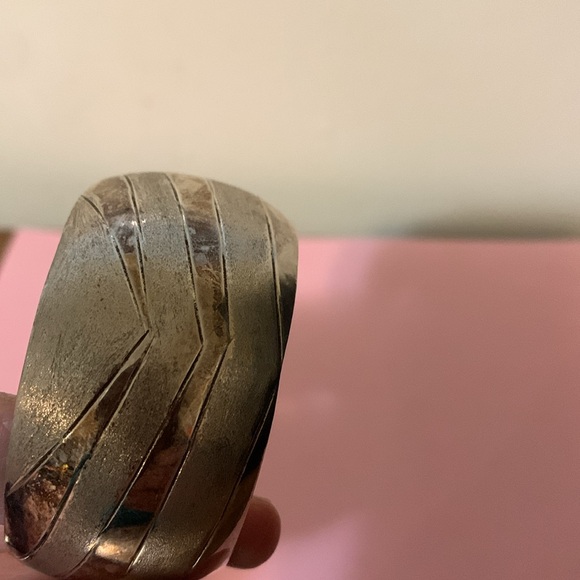 Cuff bracelet* - Picture 6 of 6